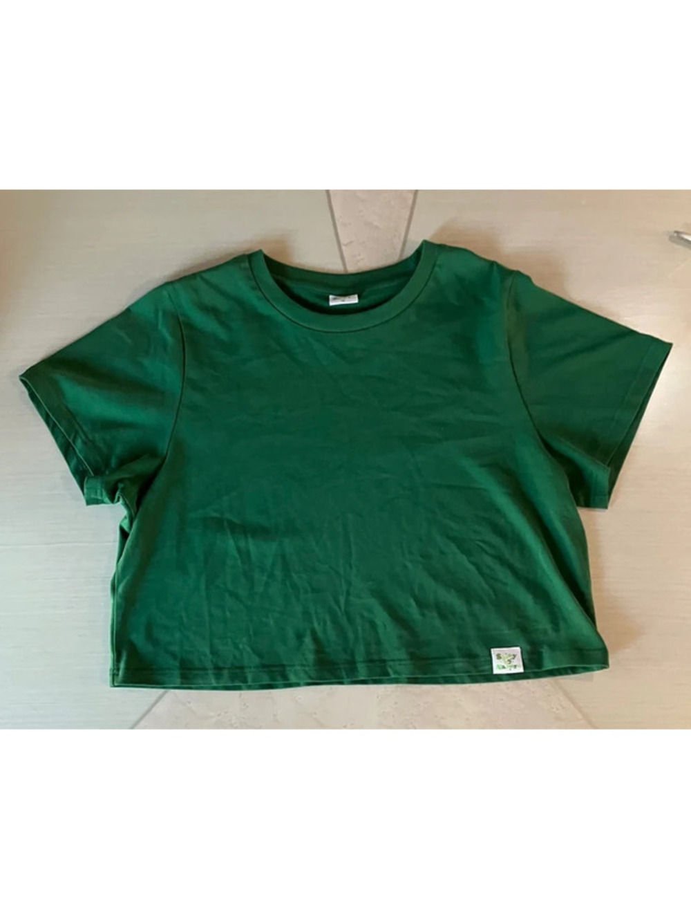 Shiny by Nature green cropped tee gorpcore boxy XL Unworn, preshrunk 100% Cotton